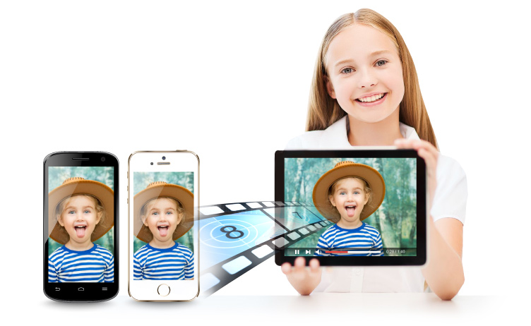 Screen mirror tablet screen to multiple smart phones
